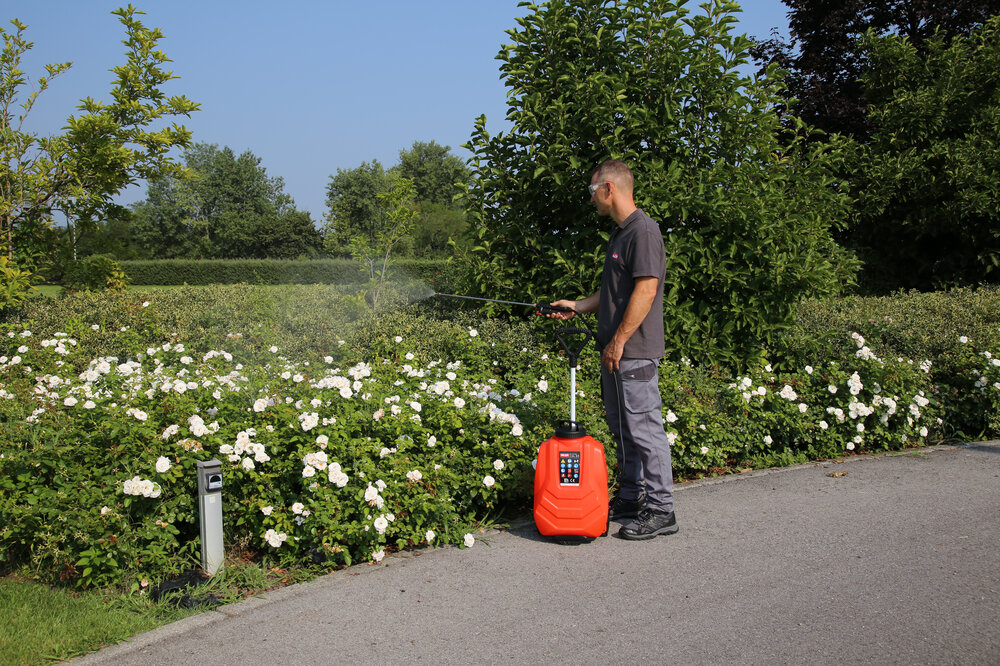 Pompa A Spalla Valex 16 Litri – Lancia Con 4 Ugelli Intercambiabili, Spruzzo Regolabile, Cinghia Regolabile, Ideale Per Giardinaggio E Pulizie